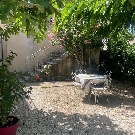 Appartement Avec Jardin En Ville L'Isle-sur-la-Sorgue Ngoại thất bức ảnh