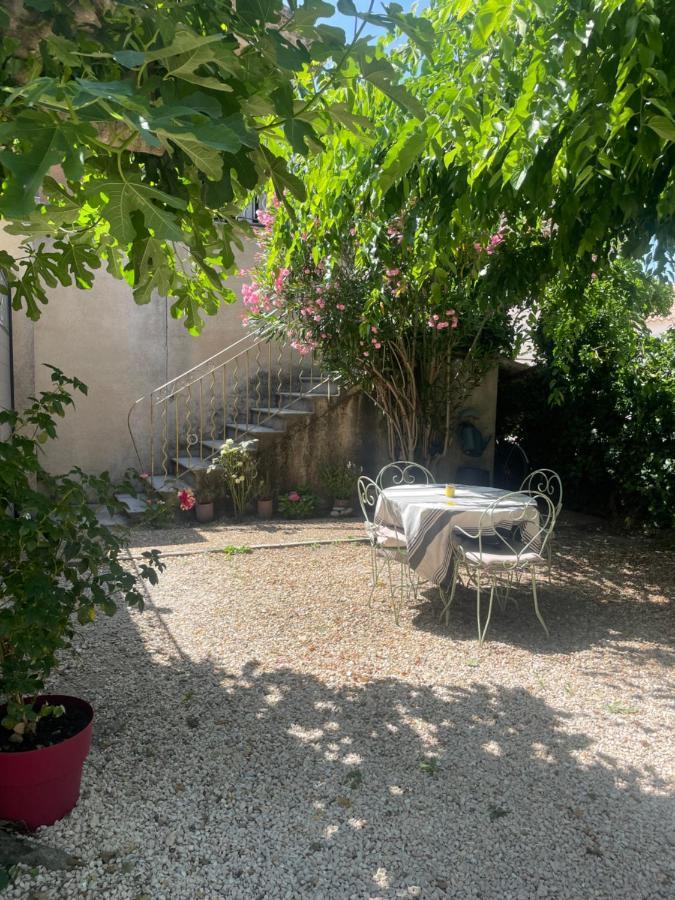 Appartement Avec Jardin En Ville L'Isle-sur-la-Sorgue Ngoại thất bức ảnh